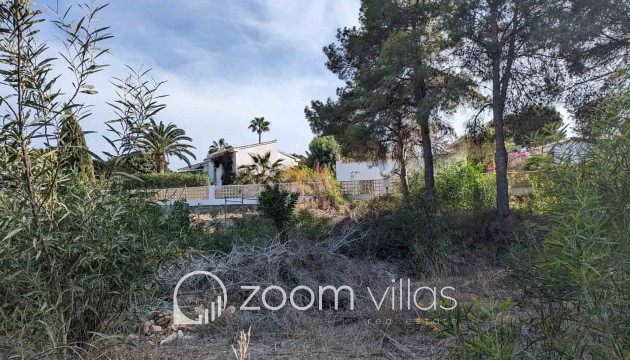 Resale - Plot / Land - Moraira - Pinar del advocat