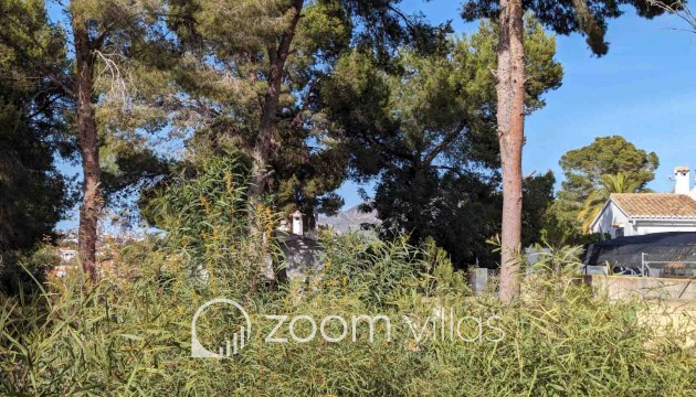 Resale - Plot / Land - Moraira - Pinar del advocat