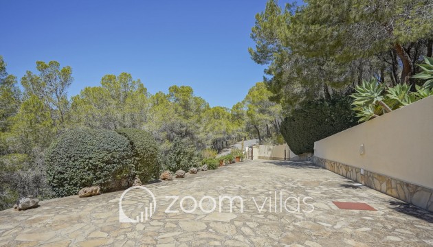 Resale - Villa - Calpe - La Empedrola