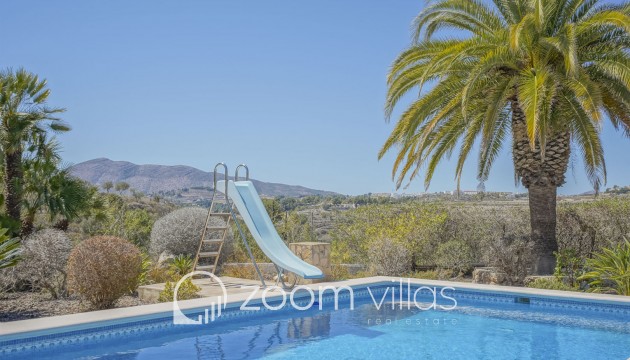 Resale - Villa - Benissa - Partida Llenes