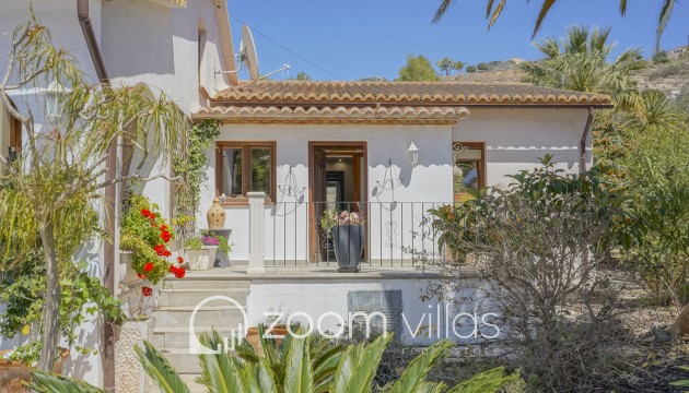 Resale - Villa - Benissa - Partida Llenes