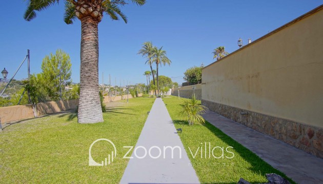 Resale - Villa - Benissa - Fustera