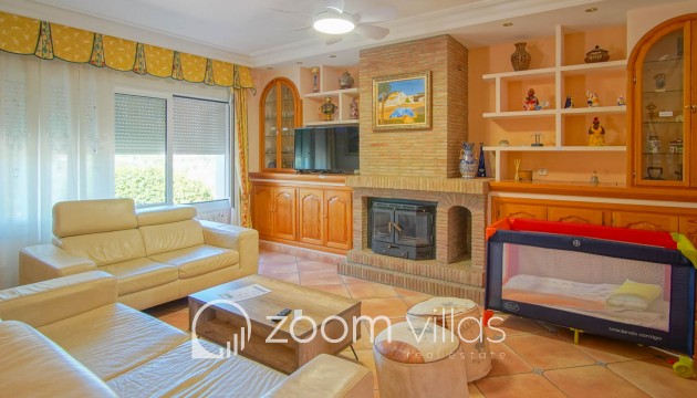 Resale - Villa - Benissa - Fustera