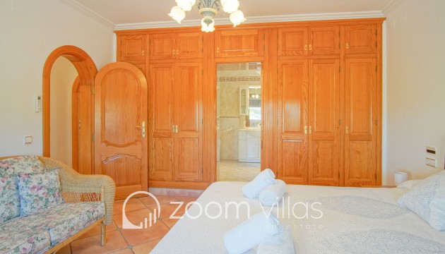 Resale - Villa - Benissa - Fustera