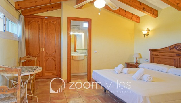 Resale - Villa - Benissa - Fustera