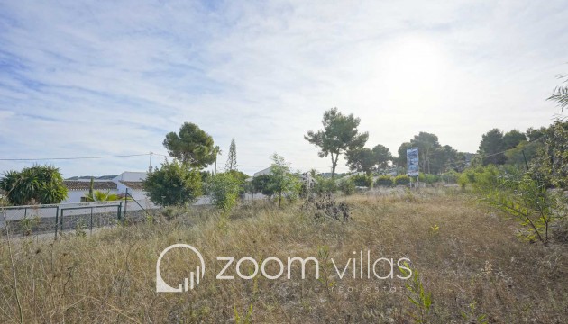 Resale - Plot / Land - Jávea - Adsubia