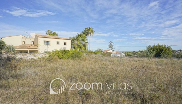 Resale - Plot / Land - Jávea - Adsubia