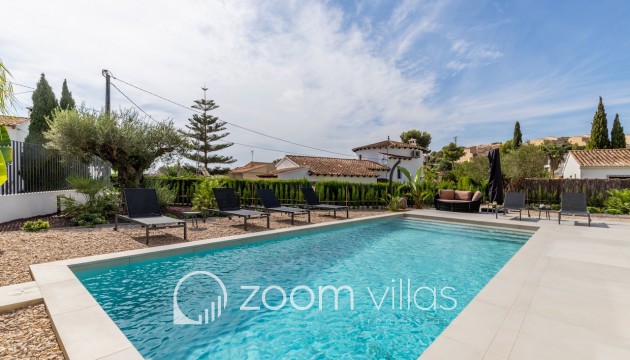 Resale - Villa - Benissa - La Fustera