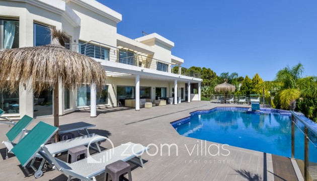 Resale - Villa - Benissa - La Fustera