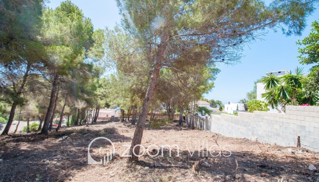 Resale - Plot / Land - Moraira - El Portet