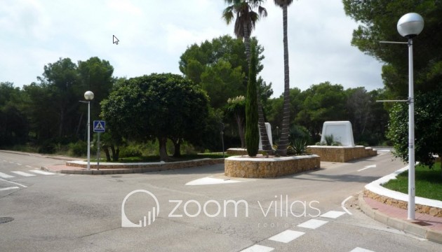 Resale - Plot / Land - Jávea - La Cala