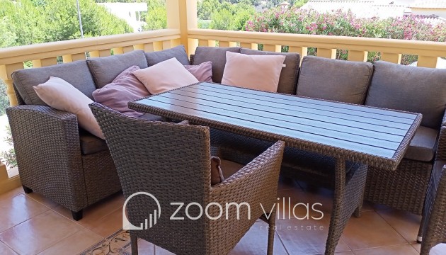 Resale - Villa - Altea