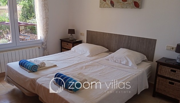 Resale - Villa - Altea