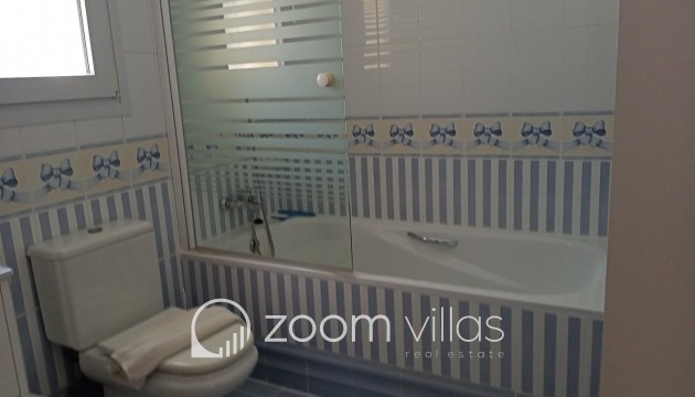 Resale - Villa - Altea