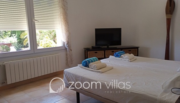 Resale - Villa - Altea