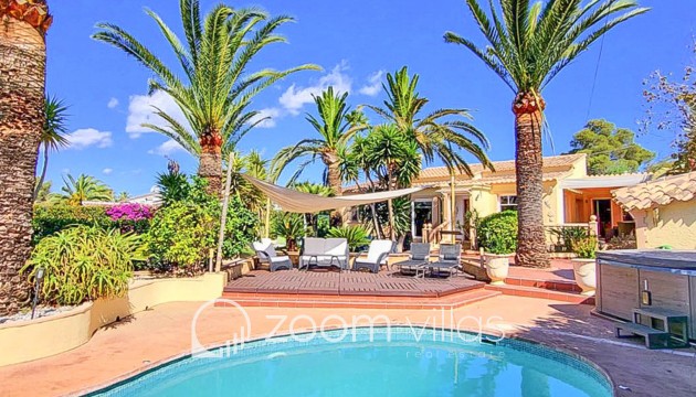 Resale - Villa - Jávea - Costa Nova