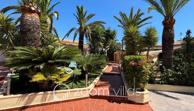 Resale - Villa - Jávea - Costa Nova