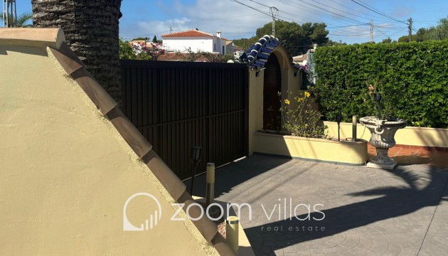 Resale - Villa - Jávea - Costa Nova