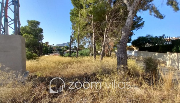 Resale - Plot / Land - Calpe