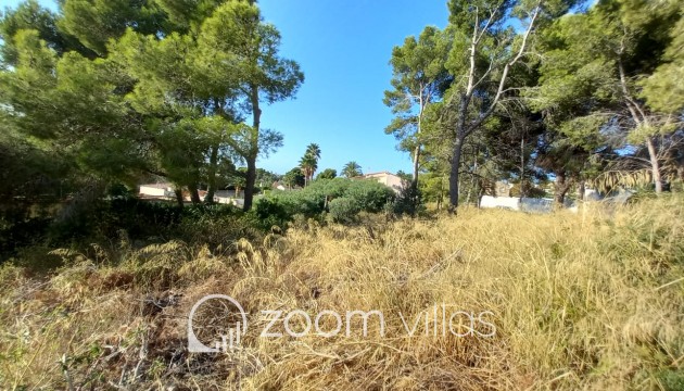 Resale - Plot / Land - Calpe