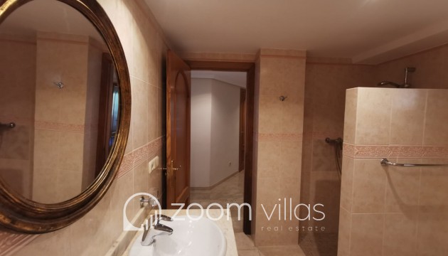 Resale - Apartment - Altea