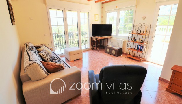 Resale - Villa - Denia