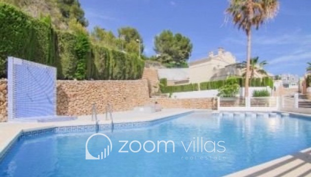 Wiederverkauf - Villa / Doppelhaushälfte - Calpe