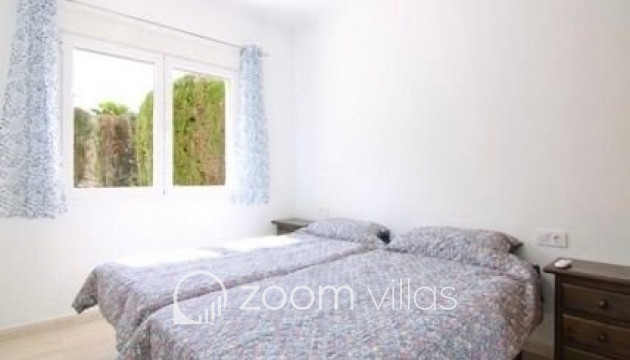 Wiederverkauf - Villa / Doppelhaushälfte - Calpe