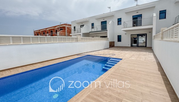 Neubau - Villa / Doppelhaushälfte - Denia - El Verger