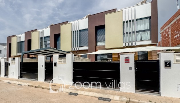 Neubau - Villa / Doppelhaushälfte - Denia - El Verger